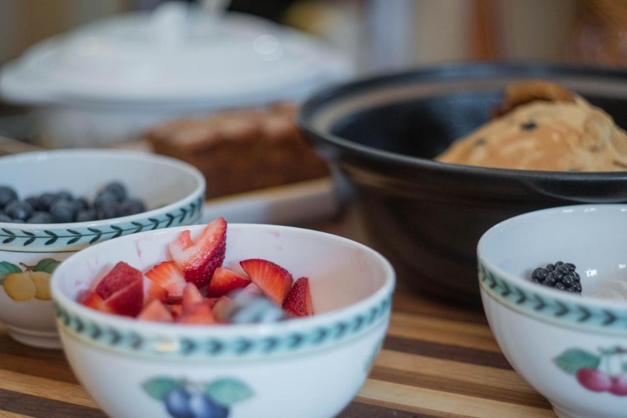 The Victoria Bed & Breakfast Bentonville Ngoại thất bức ảnh