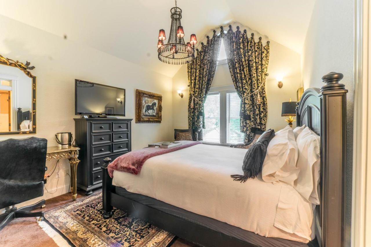 The Victoria Bed & Breakfast Bentonville Ngoại thất bức ảnh